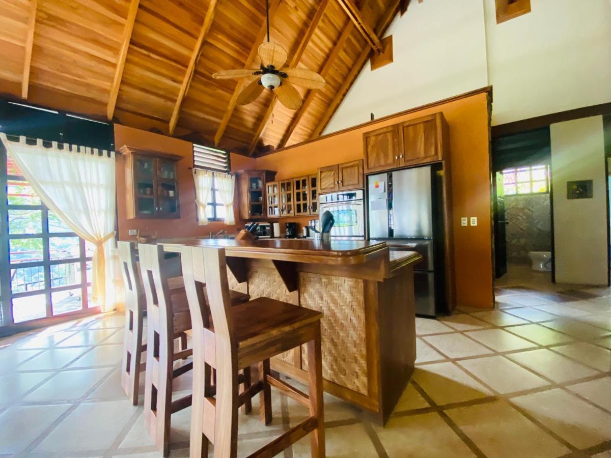 Tropical Balinese Villa Atenas Escobal Ngoại thất bức ảnh