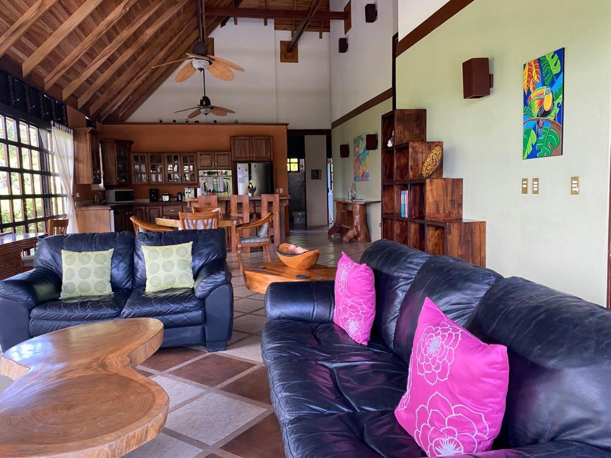 Tropical Balinese Villa Atenas Escobal Ngoại thất bức ảnh